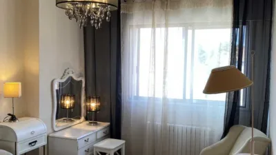 Piso en alquiler en Avenida de Rosalía de Castro, 41, cerca de Rúa Nova de Abaixo, Ensanche (Santiago de Compostela) de 1.200 €<span>/mes</span>