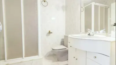 Piso en alquiler en Paseo Marítimo Rey de España, 85, cerca de Calle del Poeta Salvador Rueda, Playa de Los Boliches (Fuengirola) de 0 €<span>/mes</span>