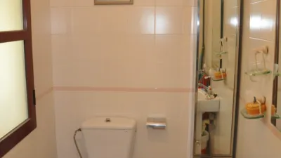 Casa adosada en venta en Avenida Estación, 11, cerca de Vereda Eras Calvario Estación, La Puebla de Híjar de 115.000 €