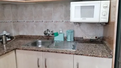 Habitación en alquiler en Calle de Espronceda, 35, Pla del Bon Repòs (Distrito Pla-Carolinas. Alicante - Alacant) de 320 €<span>/mes</span>