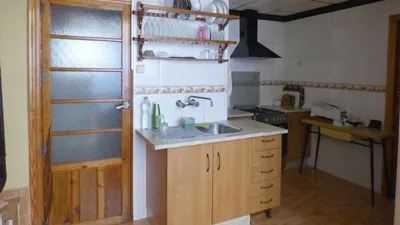 Semi-detached house on Calle de Cristóbal Pérez Pastor, 48