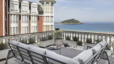 Apartamento en alquiler en La Fe lbil Bidea, 11, Miraconcha (San Sebastián - Donostia) de 2.200 €<span>/mes</span>