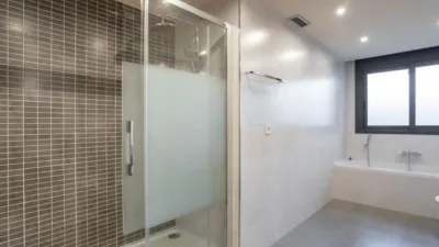 Casa adosada en alquiler en Carrer del Mestre Falla, 27, Premià de Dalt de 3.400 €<span>/mes</span>