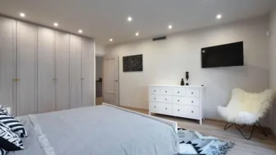 Casa adosada en alquiler en Carrer del Mestre Falla, 27, Premià de Dalt de 3.400 €<span>/mes</span>