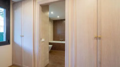 Casa adosada en alquiler en Carrer del Mestre Falla, 27, Premià de Dalt de 3.400 €<span>/mes</span>
