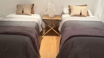 Piso en alquiler en Calle Bami, 3, Tabladilla-Bami (Distrito Sur. Sevilla Capital) de 2.250 €<span>/mes</span>