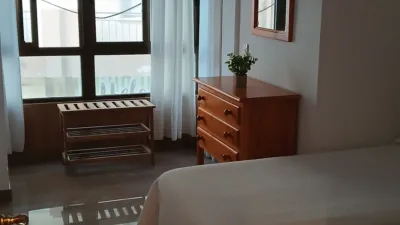 Apartamento en alquiler en Calle del Castillo, 1, Puerto Deportivo (Fuengirola) de 1.200 €<span>/mes</span>