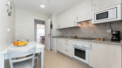 Apartamento en alquiler en Calle Troncón, 21, cerca de Calle Marconi, Puerto Deportivo (Fuengirola) de 1.570 €<span>/mes</span>