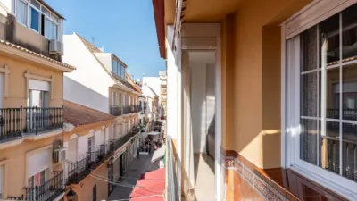 Apartamento en alquiler en Calle Troncón, 21, cerca de Calle Marconi, Puerto Deportivo (Fuengirola) de 1.570 €<span>/mes</span>