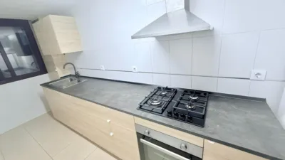 Piso en venta en Calle del Escultor José Capuz, 3, Zona Avinguda Alta-Auditori (Torrent) de 900 €