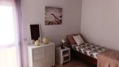 Piso en alquiler en Calle Salamanca, 42, cerca de Calle Calvo Sotelo, Salamanca-Uruguay-Las Mimosas (Distrito Centro-Ifara. Santa Cruz de Tenerife Capital) de 1.200 €<span>/mes</span>