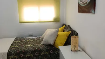 Piso en alquiler en Calle Salamanca, 42, cerca de Calle Calvo Sotelo, Salamanca-Uruguay-Las Mimosas (Distrito Centro-Ifara. Santa Cruz de Tenerife Capital) de 1.200 €<span>/mes</span>