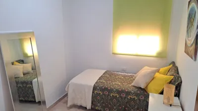 Piso en alquiler en Calle Salamanca, 42, cerca de Calle Calvo Sotelo, Salamanca-Uruguay-Las Mimosas (Distrito Centro-Ifara. Santa Cruz de Tenerife Capital) de 1.200 €<span>/mes</span>