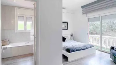 Casa unifamiliar en alquiler en Carrer del Vallespir, 25, Alella de 2.950 €<span>/mes</span>