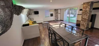 Casa unifamiliar en alquiler en Carrer del Vallespir, 25, Alella de 2.950 €<span>/mes</span>