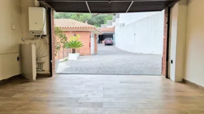 Casa unifamiliar en alquiler en Carrer del Vallespir, 25, Alella de 2.950 €<span>/mes</span>