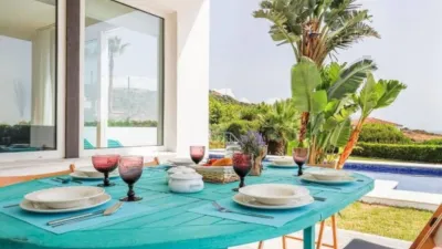 Casa adosada en alquiler en Calle Caracolas, 88, El Pelayo-Parques Naturales (Algeciras) de 1.690 €<span>/mes</span>
