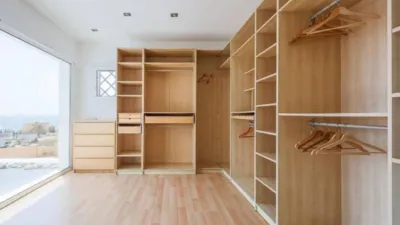 Casa adosada en alquiler en Calle Caracolas, 88, El Pelayo-Parques Naturales (Algeciras) de 1.690 €<span>/mes</span>