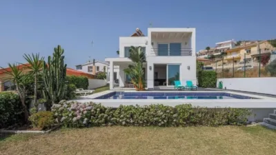 Casa adosada en alquiler en Calle Caracolas, 88, El Pelayo-Parques Naturales (Algeciras) de 1.690 €<span>/mes</span>