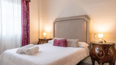 Chalet adosado en alquiler en Calle Don Alonso Quijano, 1, Zona Universitaria (Bormujos) de 1.830 €<span>/mes</span>