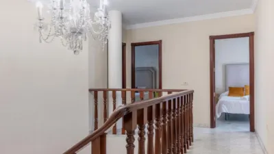 Chalet adosado en alquiler en Calle Don Alonso Quijano, 1, Zona Universitaria (Bormujos) de 1.830 €<span>/mes</span>