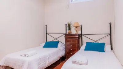 Chalet adosado en alquiler en Calle Don Alonso Quijano, 1, Zona Universitaria (Bormujos) de 1.830 €<span>/mes</span>