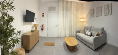 Apartamento en alquiler en Avenida de los Almogávares, 9, cerca de Calle San Juan de la Cruz - Więcej