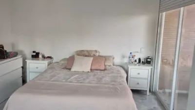 Ático en alquiler en Calle Virgen de Luján, 30, Los Remedios (Distrito Los Remedios. Sevilla Capital) de 1.200 €<span>/mes</span>