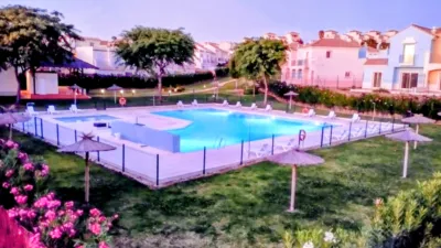 Semi-detached chalet on Calle de Rubén Darío, 4