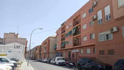 Habitación en alquiler en Calle de la Tubería, 65, cerca de Calle de Confrides, San Agustín (Distrito Los Ángeles-Rabasa-San Agustín. Alicante - Alacant) de 265 €<span>/mes</span>