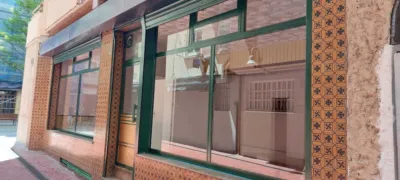 Local comercial en alquiler en Calle de la República Dominicana, 14 - Vista 2