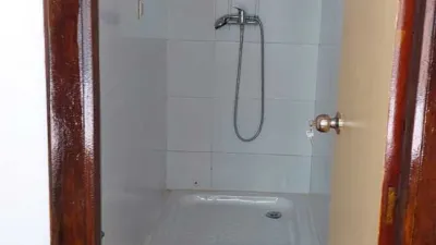Local comercial en alquiler en Calle de la República Dominicana, 14 - Més