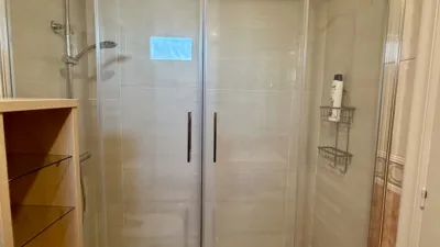 Piso en alquiler en Avenida de la Deportista Miriam Blasco, 2, Playa de San Juan (Distrito Playas. Alicante - Alacant) de 1.250 €<span>/mes</span>