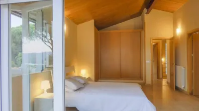 Chalet unifamiliar en alquiler en Avenida de los Pinos, 14, San Martín de Valdeiglesias de 2.200 €<span>/mes</span>