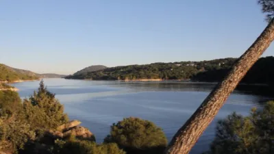 Chalet unifamiliar en alquiler en Avenida de los Pinos, 14, San Martín de Valdeiglesias de 2.200 €<span>/mes</span>