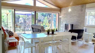 Chalet unifamiliar en alquiler en Avenida de los Pinos, 14, San Martín de Valdeiglesias de 2.200 €<span>/mes</span>