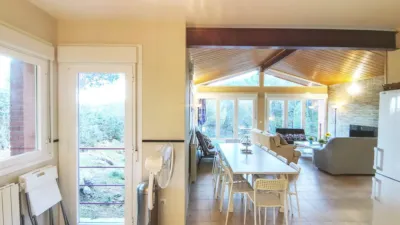 Chalet unifamiliar en alquiler en Avenida de los Pinos, 14, San Martín de Valdeiglesias de 2.200 €<span>/mes</span>