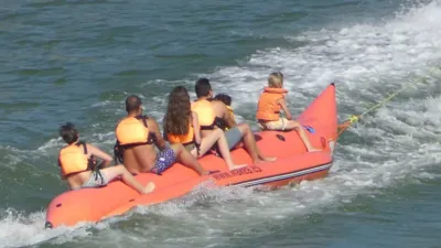 Chalet unifamiliar en alquiler en Avenida de los Pinos, 14, San Martín de Valdeiglesias de 2.200 €<span>/mes</span>