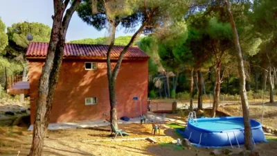 Chalet unifamiliar en alquiler en Avenida de los Pinos, 14, San Martín de Valdeiglesias de 2.200 €<span>/mes</span>