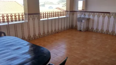 Apartment at 6 Luca Tena Street photo 15