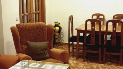 Apartment at 6 Luca Tena Street photo 2