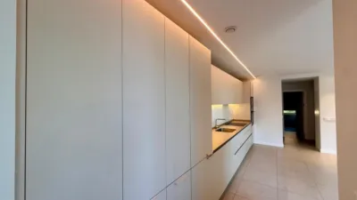 Piso en alquiler en Calle de la Duquesa de Castrejón, 9, Colina (Distrito Ciudad Lineal. Madrid Capital) de 2.600 €<span>/mes</span>