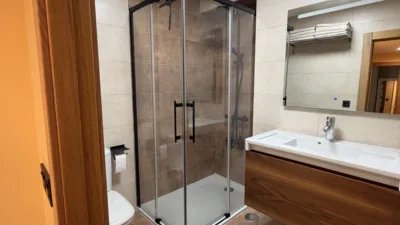 Piso en alquiler en Calle de Torrecerredo, 35, Ciudad-Naranco-Vallobín (Oviedo) de 750 €<span>/mes</span>