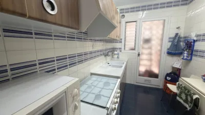 Piso en alquiler en Carrer del Baixador, 97, cerca de Carrer d' Emigdi Rodríguez Pita, Platja de Segur de Calafell (Calafell) de 725 €<span>/mes</span>