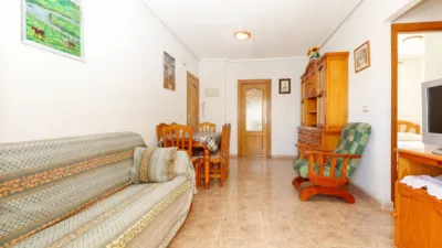 Apartment at 235 Ramón Gallud Street photo 2
