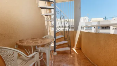 Apartment at 235 Ramón Gallud Street photo 4