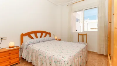 Apartment at 235 Ramón Gallud Street photo 6