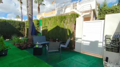 Semi-detached house on Carrer del Moncayo, 94 photo 2