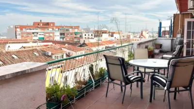 Penthouse at 8 Miguel Servet Street photo 25
