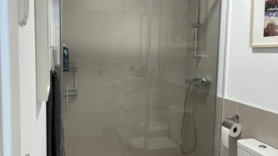 Piso en alquiler en Avenida de Manuel Clavero Arévalo, 1, Entrenúcleos (Dos Hermanas) de 950 €<span>/mes</span>